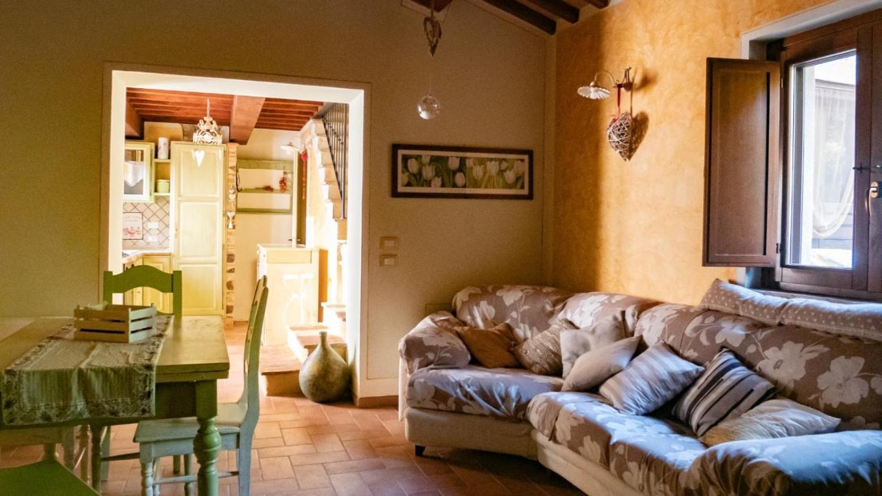 Il Casale Di Fiore Cannara Extérieur photo