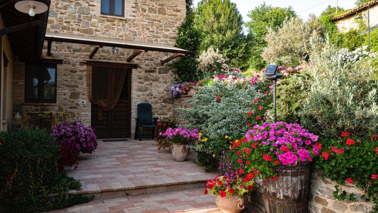 Il Casale Di Fiore Cannara Extérieur photo