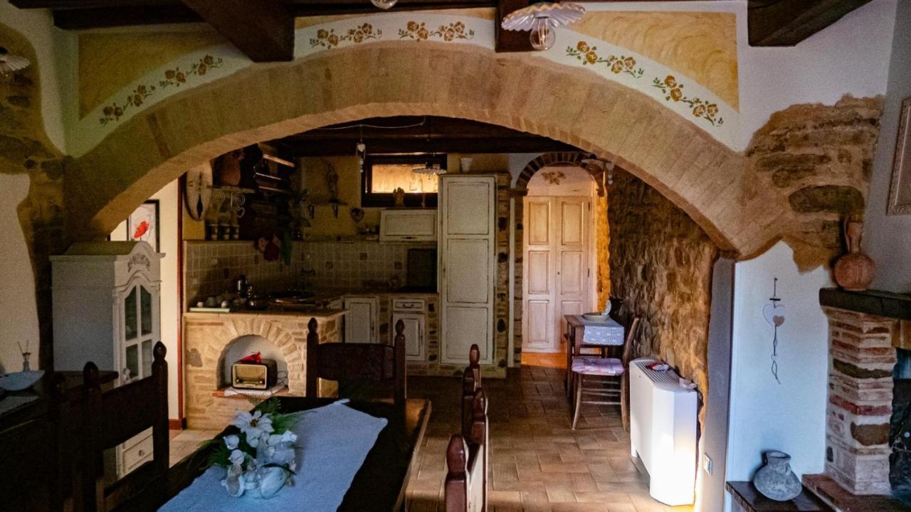 Il Casale Di Fiore Cannara Extérieur photo