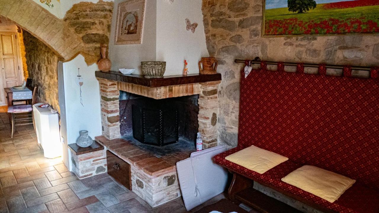 Il Casale Di Fiore Cannara Extérieur photo