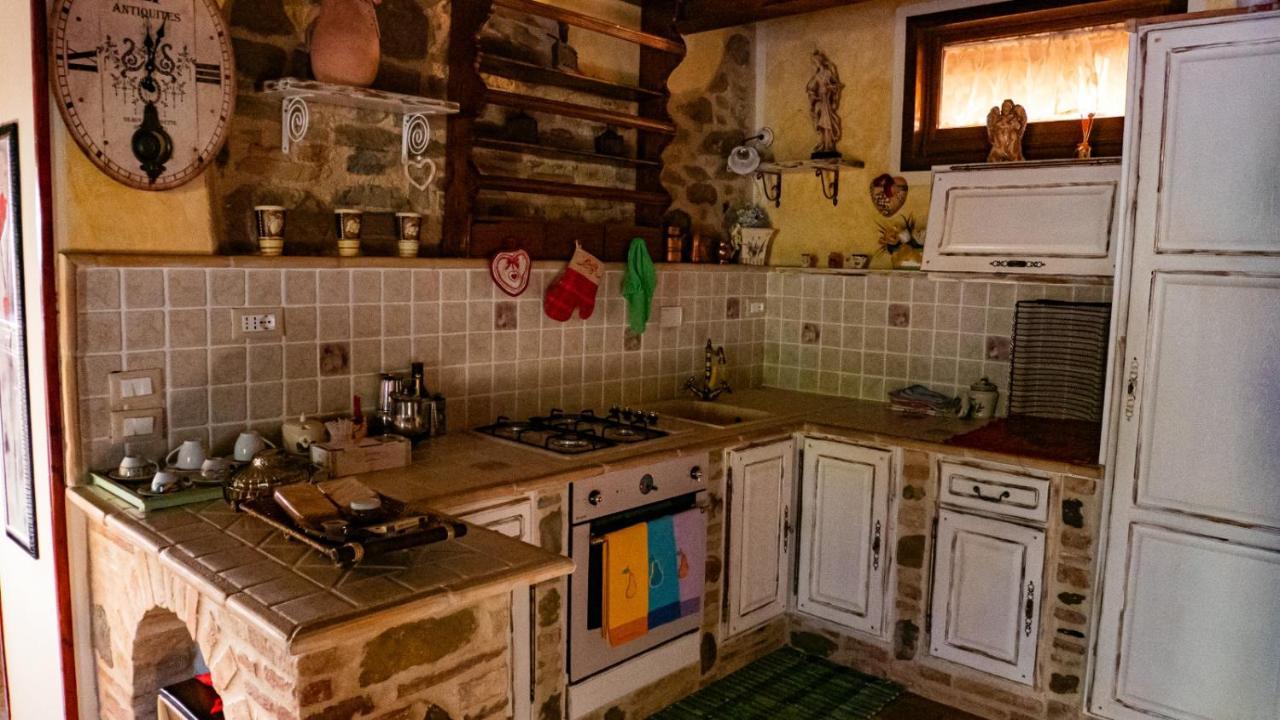 Il Casale Di Fiore Cannara Extérieur photo